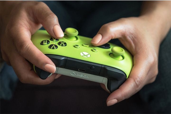 Геймпад Microsoft Xbox Series X | S Wireless Controller Electric Volt (QAU-00022) 00007756 фото