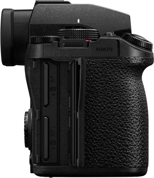 Беззеркальная камера Panasonic Lumix S DC-S5 II Body (DC-S5M2EE) 00007889 фото